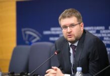 Carlo Fidanza, capodelegazione di Fratelli d’Italia al Parlamento Europeo