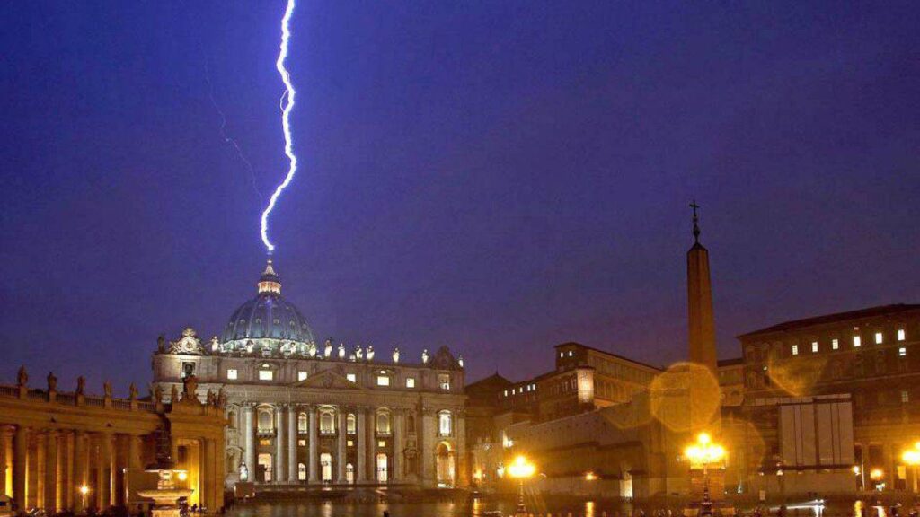 Ultimo Papa. Presagi ed oscure profezie sulla Chiesa di oggi?