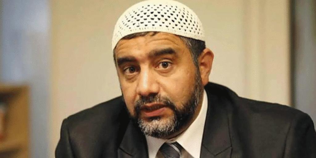 L’imam “moderato”: le donne devono indossare abito lungo e velo.