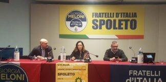 a Spoleto si è tenuto l'incontro promosso dal gruppo parlamentare di Fratelli al Senato dal titolo "L'Italia che pensa in grande, imprese, lavoro, infrastrutture: l'altra manovra possibile". All'iniziativa hanno partecipato il sen. Franco Zaffini, l'on. Emanuele Prisco e la senatrice Isabella Rauti, vicecapogruppo al Senato.