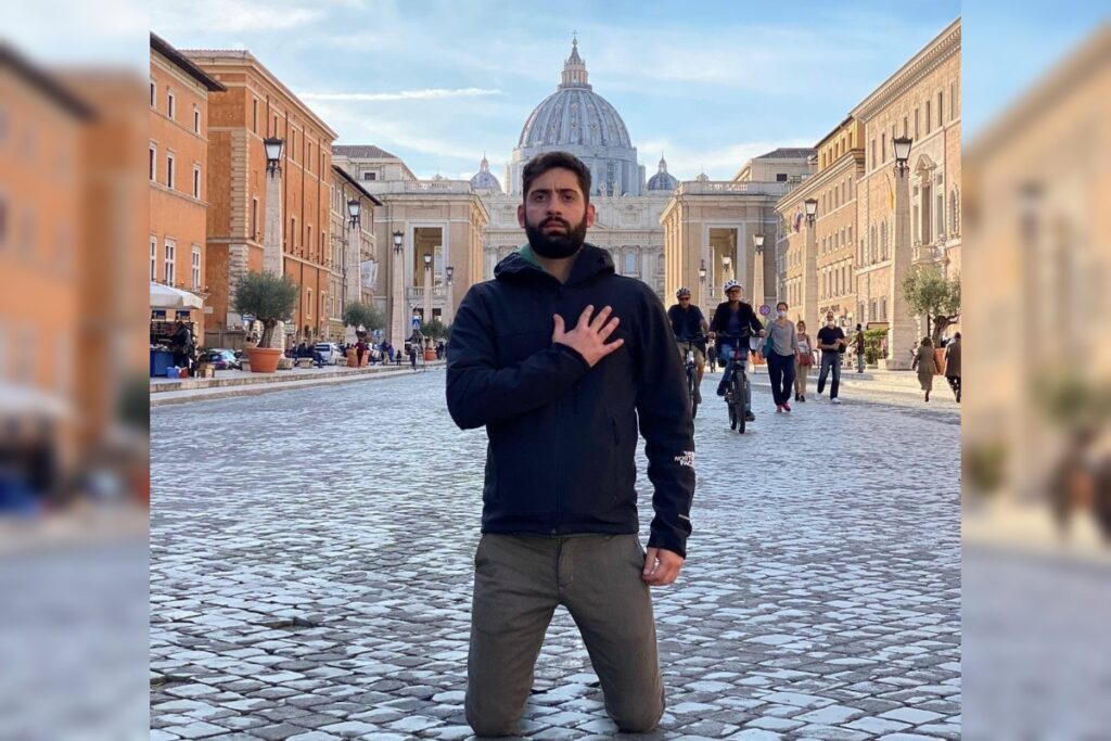 #InginocchioperSamuel. Gioventù Nazionale scuote l’Occidente contro la violenza islamista.