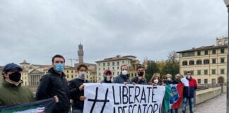 Torselli e Draghi ad un flash mob organizzato da FdI Firenze in solidarietà alle famiglie dei pescatori (1 novembre 2020)