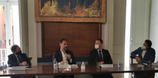 La presentazione del libro di Catello Maresca ‘NCO Le radici del male’ al Centro Studi La Contea, Napoli.