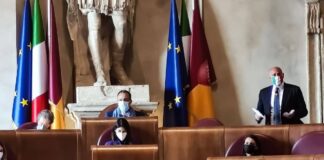 Il vicepresidente della Camera dei deputati Fabio Rampelli di Fratelli d’Italia nel dibattito su Alitalia in aula Giulio Cesare.