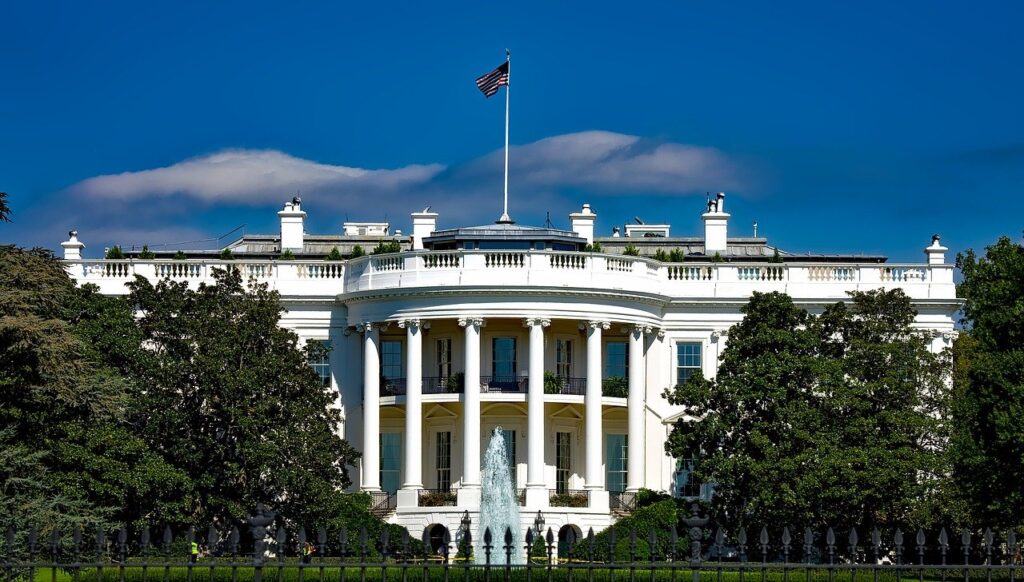 Egoismo o debolezza? Cosa ha impedito a Washington di sostenere i suoi alleati durante la crisi pandemica?