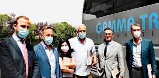 La delegazione FDI in visita alla zona industriale.