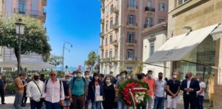 Fabio Roscani, presidente di Gioventù Nazionale durante la commemorazione di Carlo Falvella, giovane militante e vicepresidente del FUAN di Salerno, aggredito e accoltellato nel 1972 da un gruppo di anarchici.