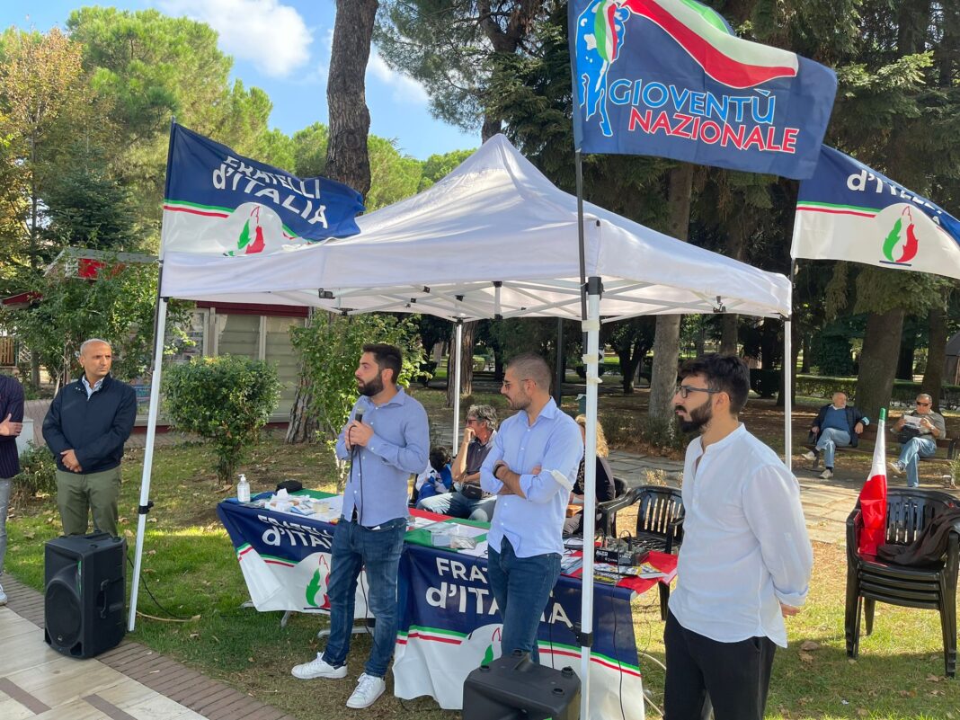 Fabio Roscani, Presidente Nazionale di Gioventù Nazionale durante la visita a Melfi.