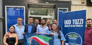 Fabio Roscani, Presidente Nazionale di Gioventù Nazionale durante la visita alla Comunità militante salernitana.