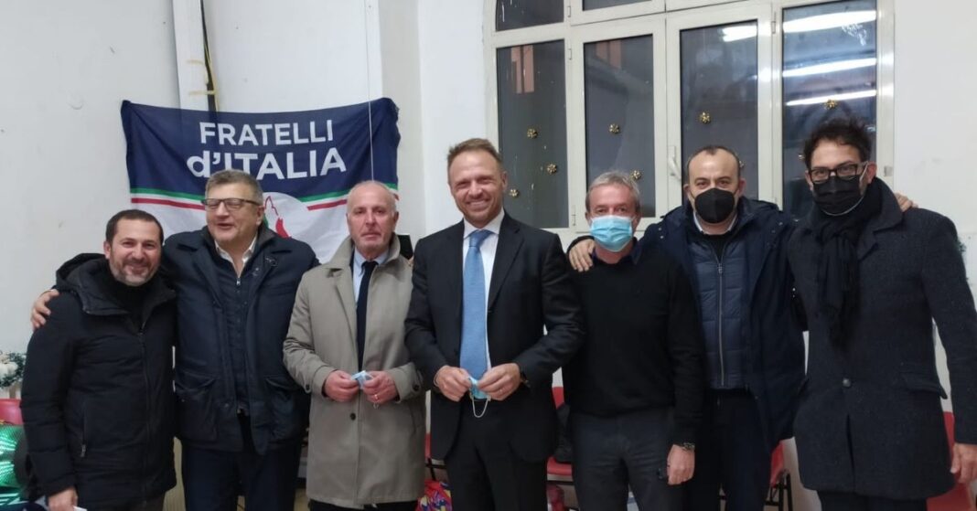Francesco Lollobrigida, Presidente dei deputati di Fratelli d'Italia durante la serata degli auguri natalizi della comunità militante di Riva Destra.