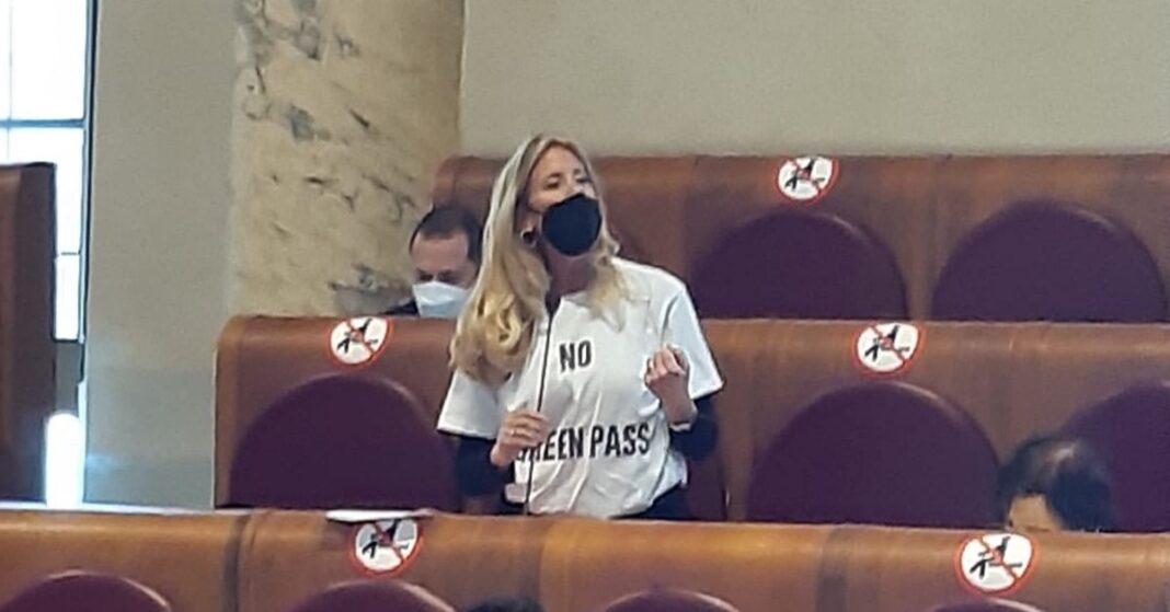 Lavinia Mennuni, Consigliere di Fratelli d'Italia di Roma Capitale.