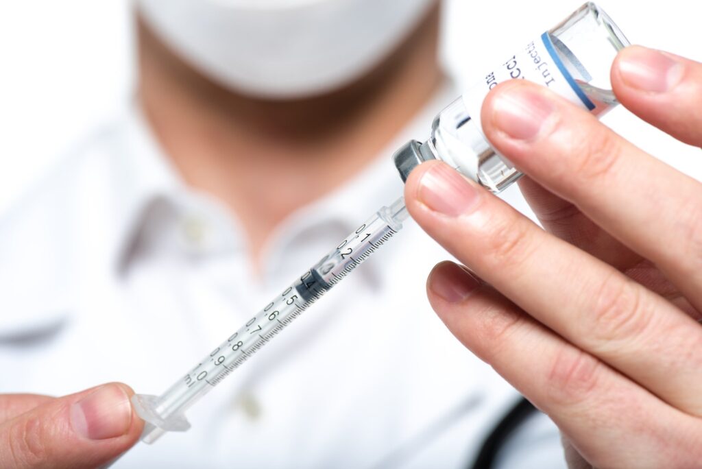 Pfizer Papers: le verità nascoste e il silenzio complice delle élite
