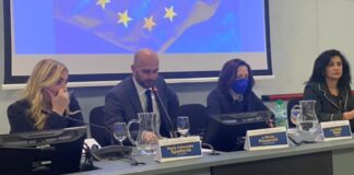 Nicola Procaccini, europarlamentare di Fratelli d'Italia-ECR insieme a Isabella Rauti e Tiziana Drago, senatrici di Fratelli d'Italia al convegno "Una nuova visione demografica per il futuro dell'Europa" organizzato dal gruppo Ecr- Fratelli d'Italia al Parlamento Europeo.