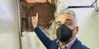 Diego Petrucci, Consigliere regionale di Fratelli d’Italia durante il sopralluogo all'ospedale Cisanello.