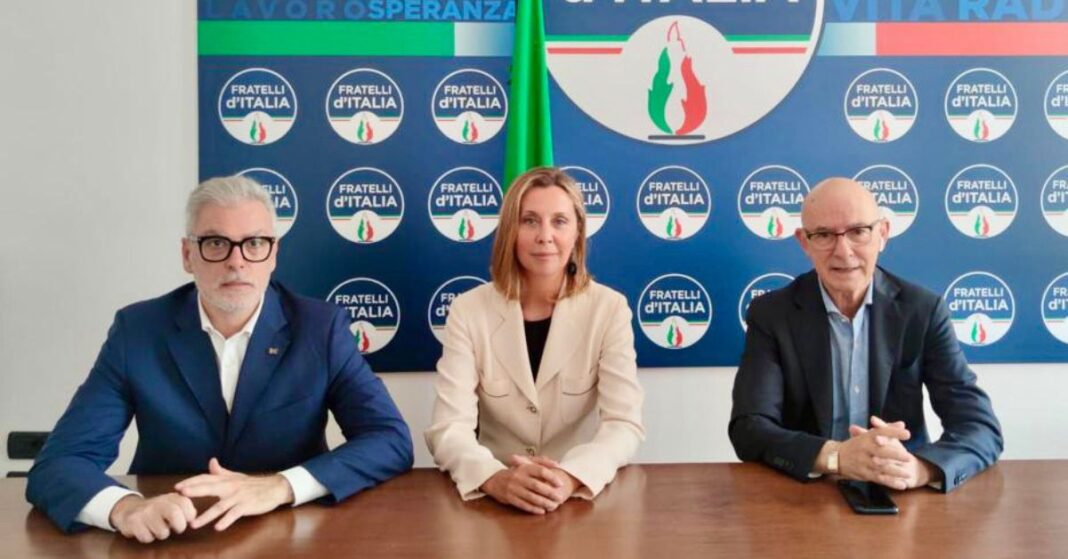 Federico Mollicone, responsabile del Dipartimento cultura e innovazione di Fratelli d'Italia, Riccardo Zucconi, Capogruppo in X Commissione - Attività produttive, commercio e turismo di Fratelli d'Italia e Barbara Paci, storica dell’arte e gallerista, chiamata a Roma da Fratelli d’Italia per ricoprire un ruolo dirigenziale a livello nazionale nel Dipartimento Cultura e Innovazione.