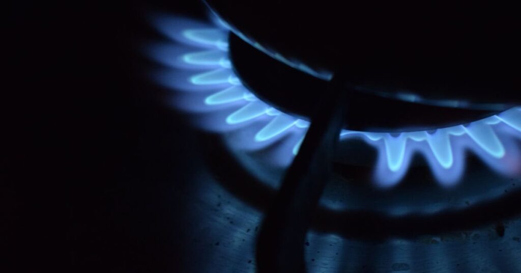 Scende ancora il prezzo del gas: nel mese di Novembre l’1,3% in meno