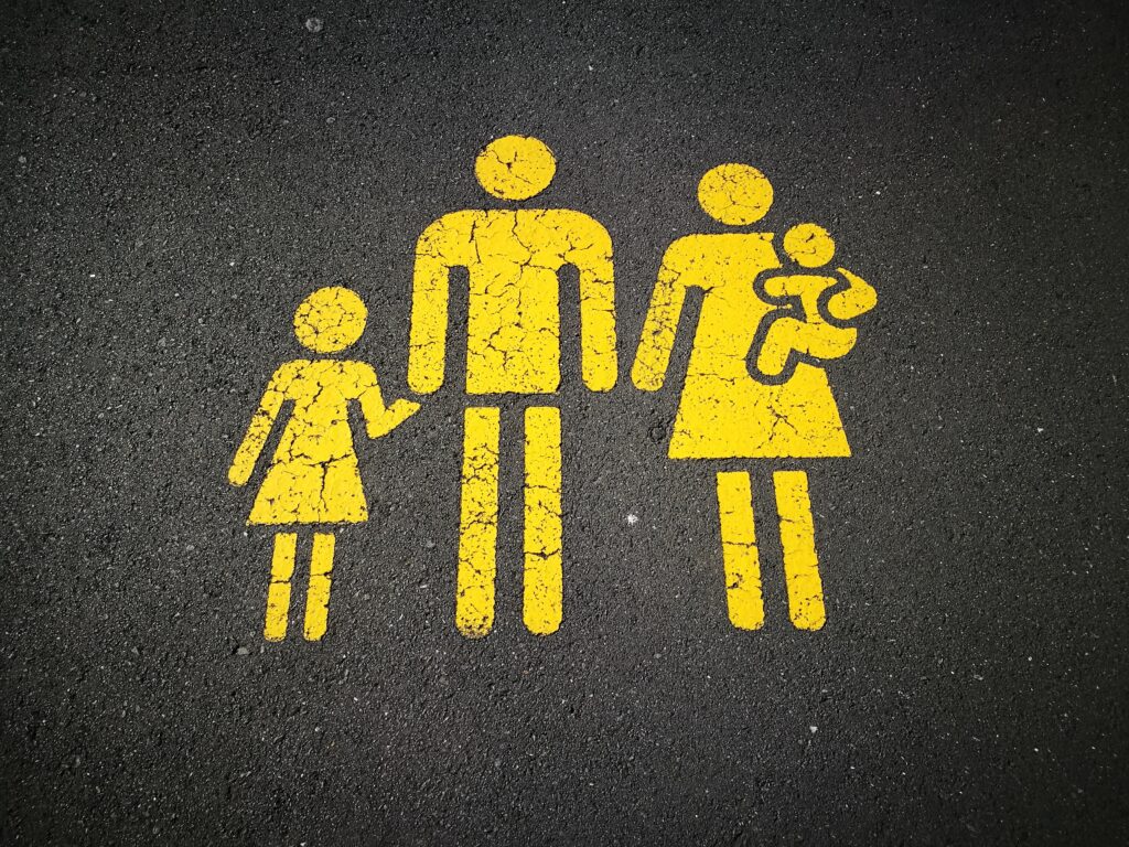 Diventare genitori affidatari, il calvario di una coppia in Sardegna