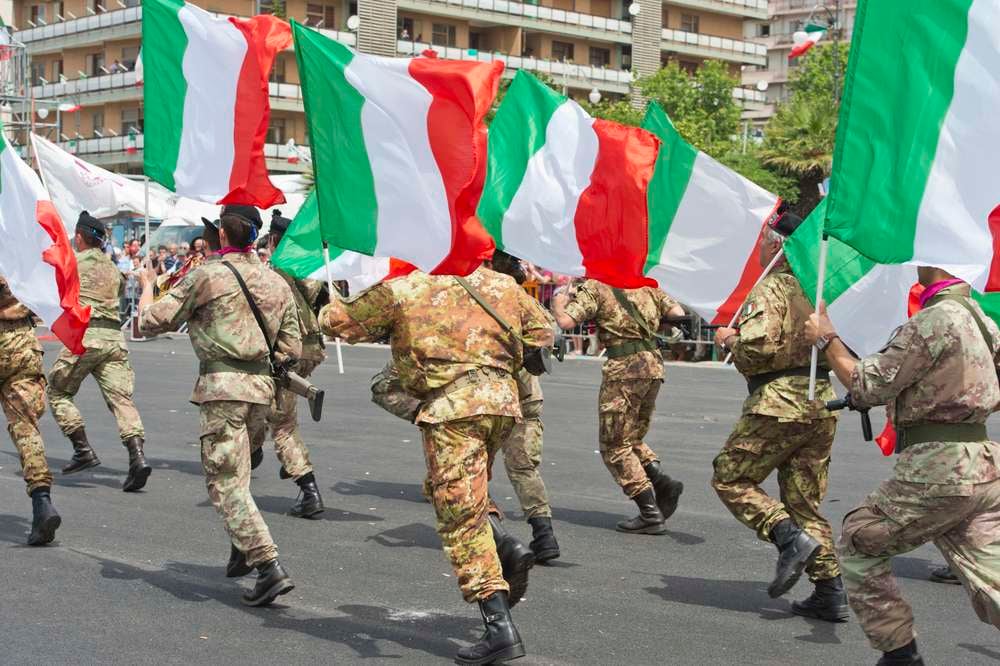 162 anni dell'Esercito italiano: orgoglio della Patria che fa sventolare il  tricolore nel mondo