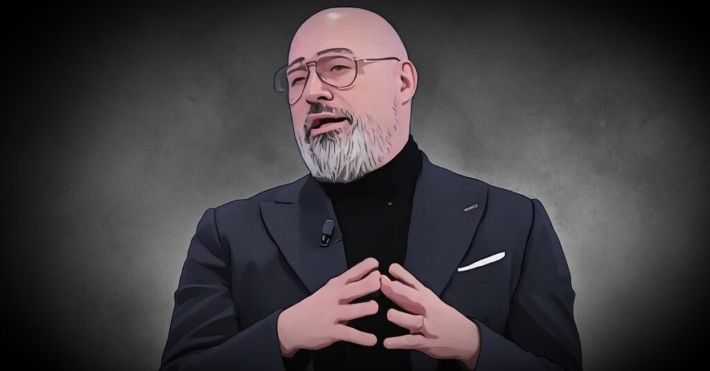 Colpo di sole: Bonaccini spiega l’antisemitismo agli ebrei