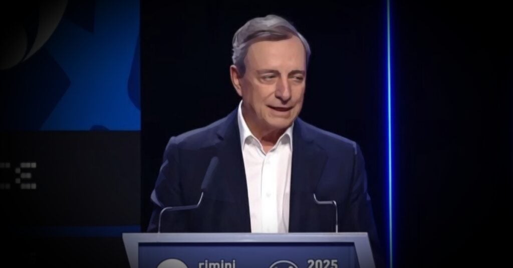 Draghi pontifica, pero es parte del problema