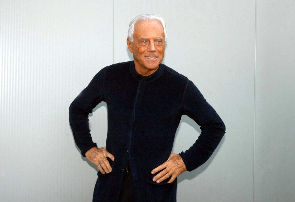 Addio a Giorgio Armani, icona di eleganza e raffinatezza in un mondo di eccessi